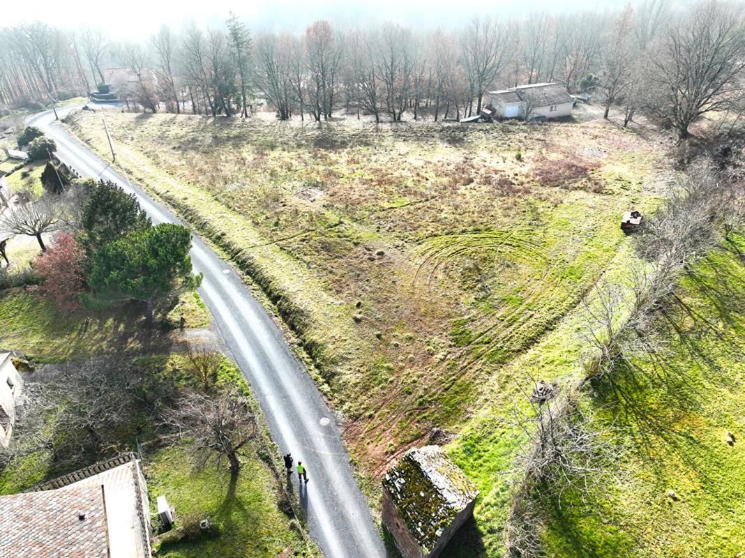 SAINT-SERNIN-SUR-RANCE Terrain constructible de 4 464 m² avec magnifique vue 1