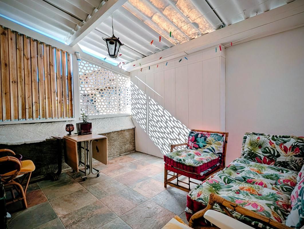 CAZERES Immeuble Cazères avec local commercial et T3 en duplex 2