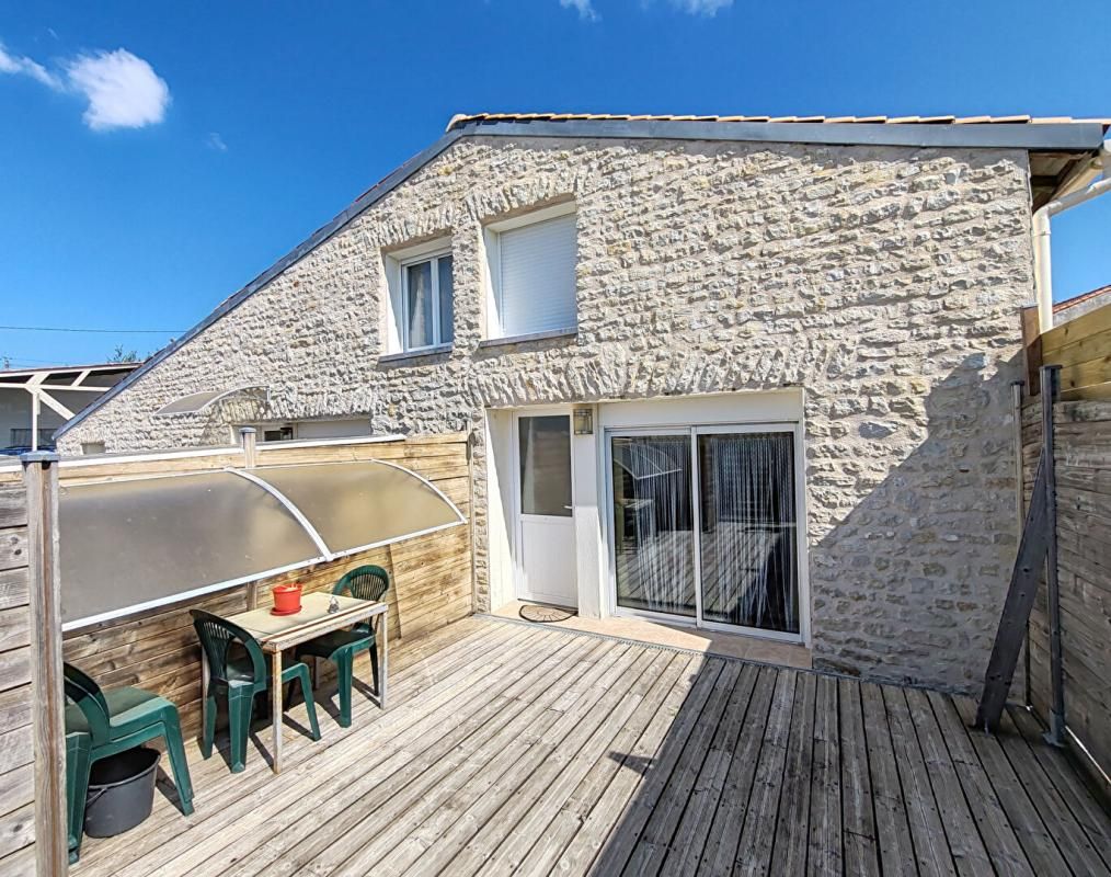 Angliers : Maison  2 pièces, 1 chambre, terrasse 22 m2