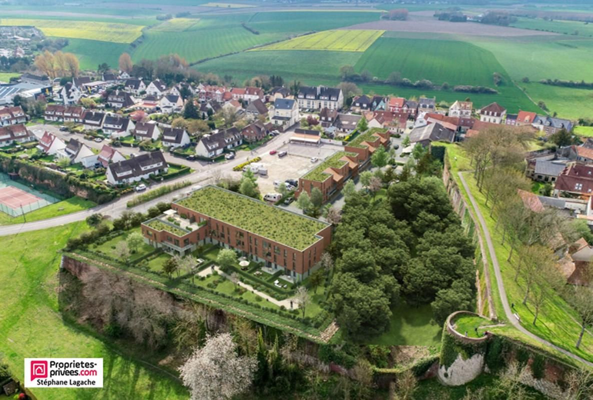 MONTREUIL Appartement Montreuil Sur Mer 2 pièce(s) 44 m2 avec jardin et parking 2