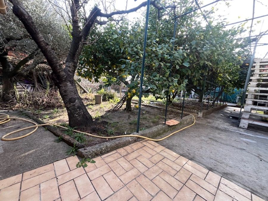 CANOHES Charmante maison familiale de 230 m² avec double garage et jardin sur un terrain deux faces 2