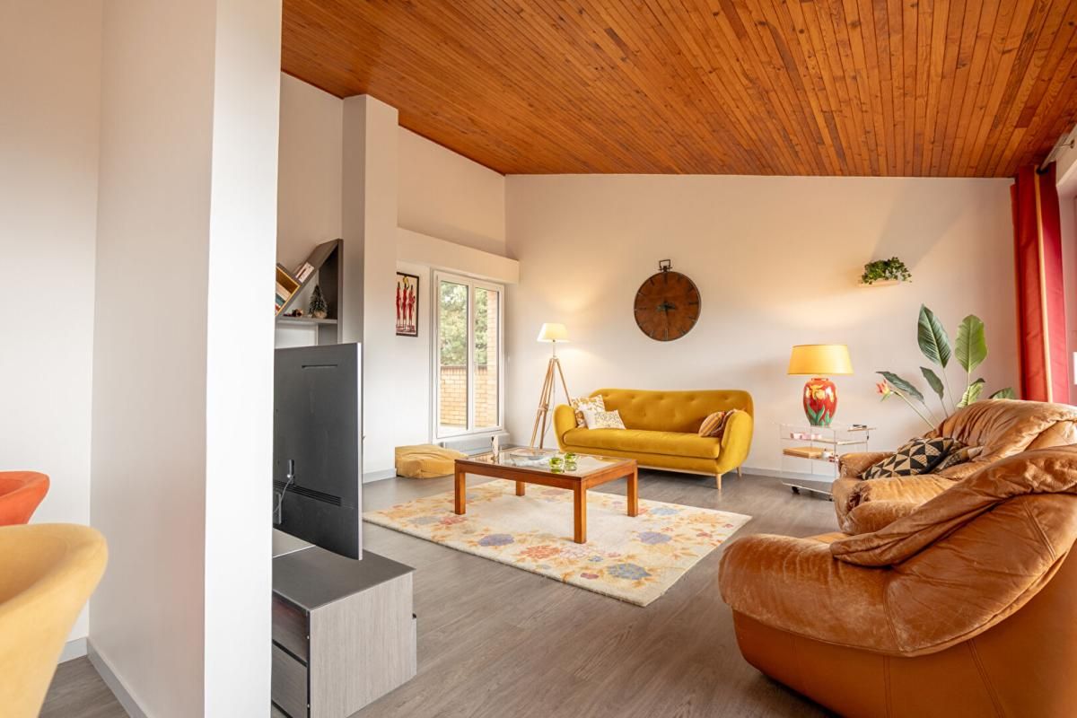 BLOIS Lieux Uniques x Propriétés Privées PROPOSE BEL APPARTEMENT HYPER-CENTRE 106 M² BLOIS ALBERT 1er 4