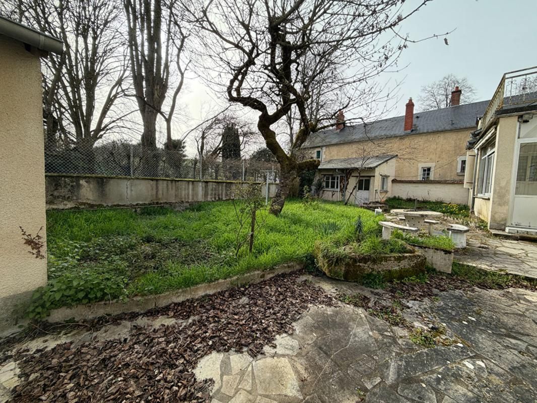 POUGUES-LES-EAUX Jolie maison ancienne à rénover à Pougues Les Eaux 3