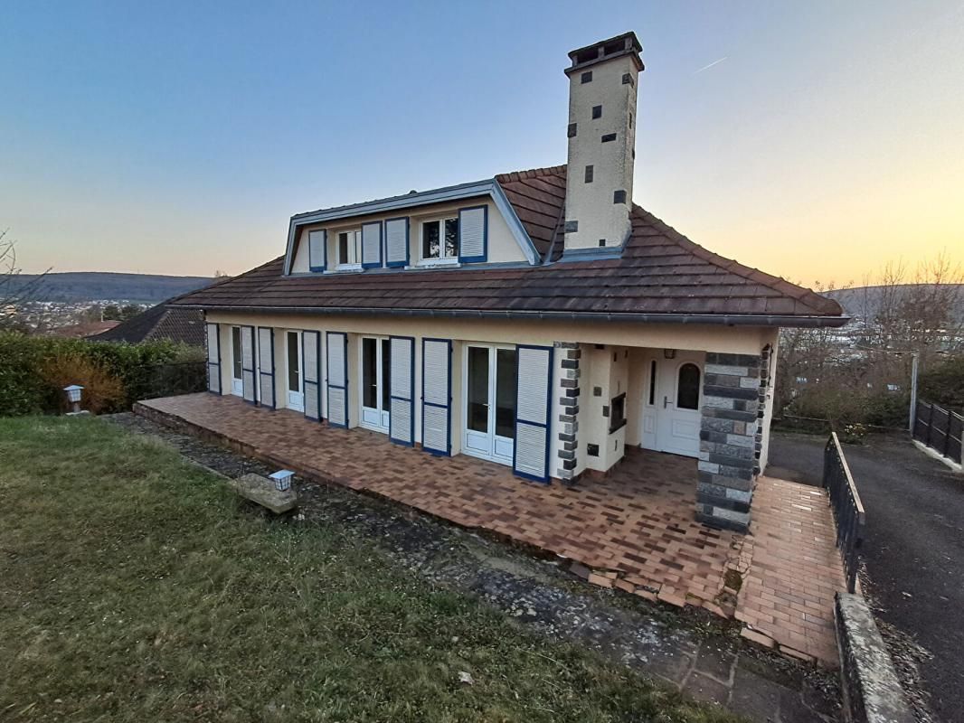 VESOUL Maison Vesoul 8 pièces 132 m2 à 199 900 euros 3