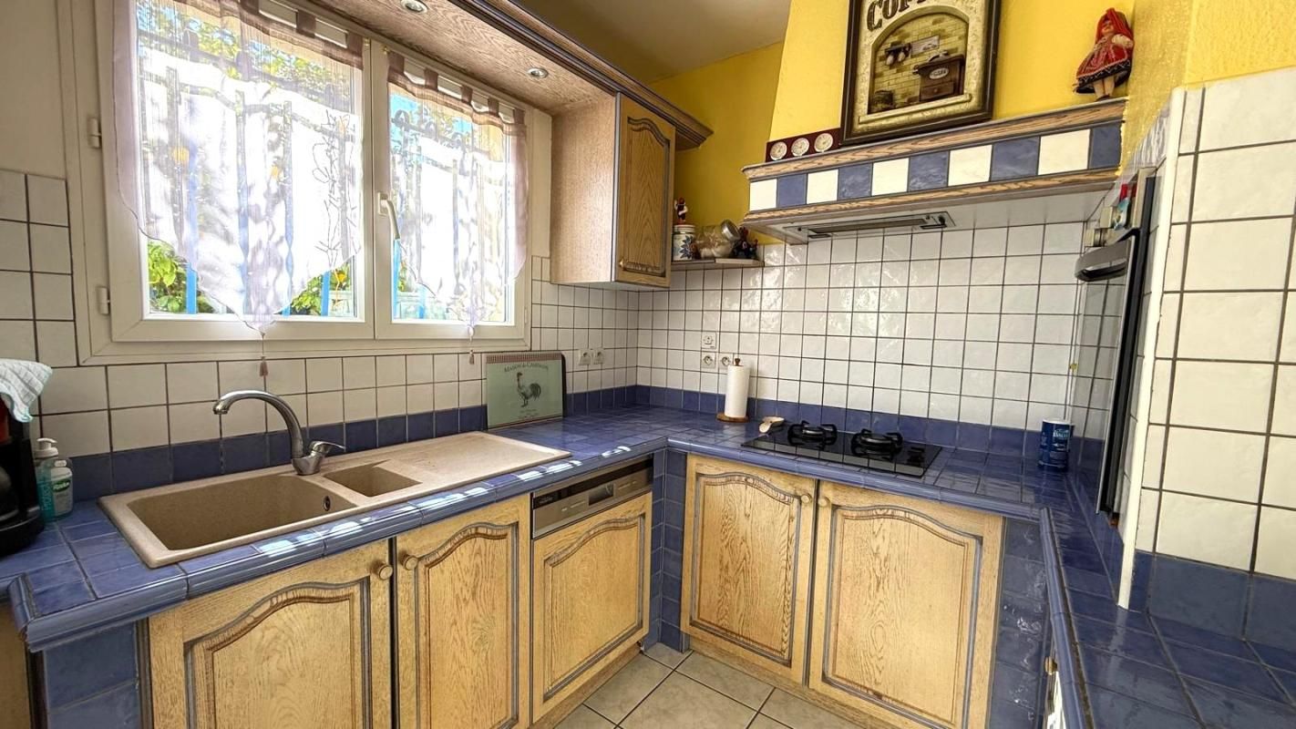 SAINT-CYPRIEN Maison familiale avec piscine ? 119 m² utiles 3