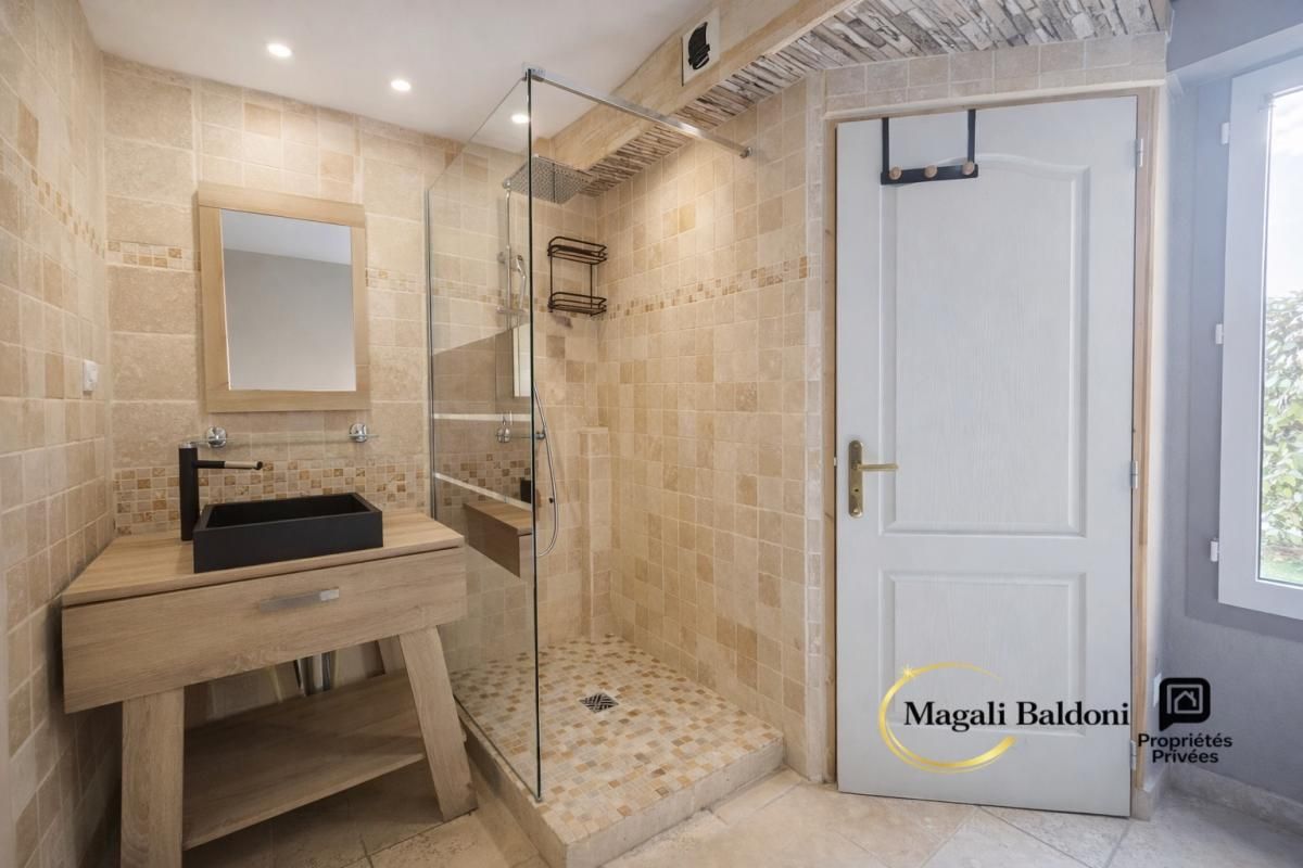 FREJUS Appartement Port Frejus 2 pièces 30 m2- Cave- Jardin 4