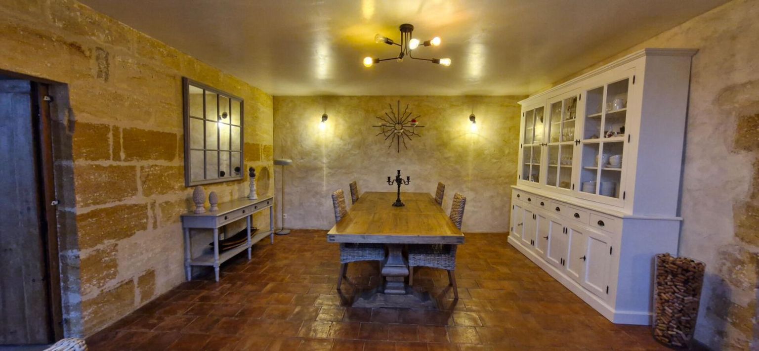 SAINTE-COLOMBE Belle girondine au calme avec vue sur les vignes + gîte haut de gamme 3