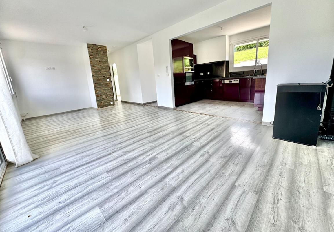 SAINT-CESAIRE Maison Saint Cesaire 4