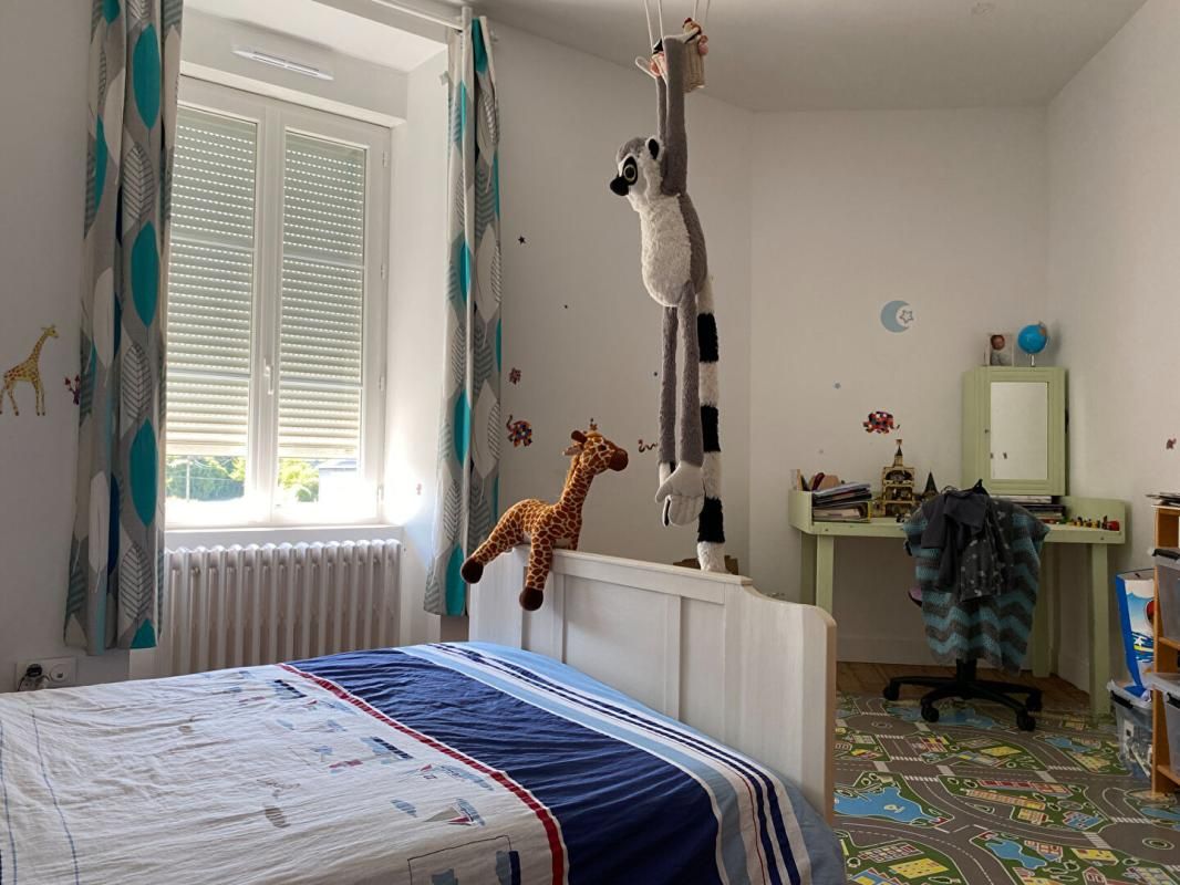 BOUERE Maison Bouère 6 pièce(s) 239 m2 avec logement annexe 4