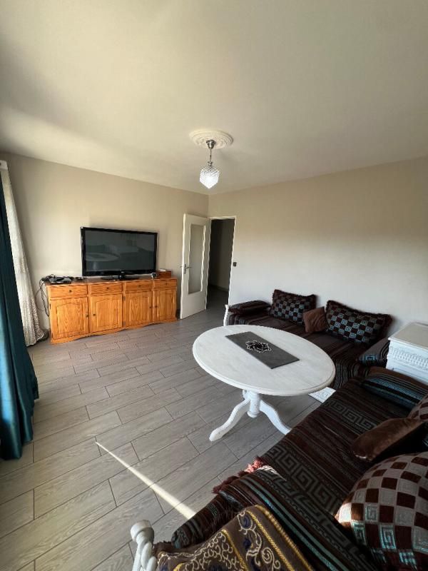 VALENCE Appartement Valence 5 pièce(s) 83 m2, garage, cave 2