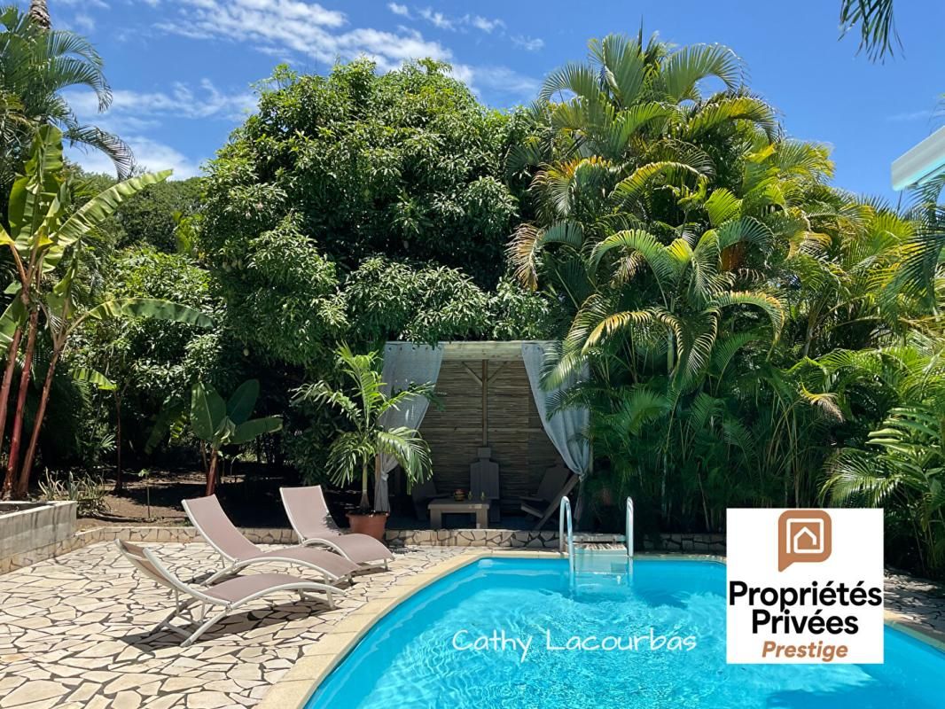 BOUILLANTE URGENT- Belle Villa  familiale + T3, piscine et jacuzzi - Bouillante 1