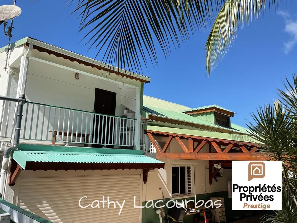 BOUILLANTE URGENT- Belle Villa  familiale + T3, piscine et jacuzzi - Bouillante 2