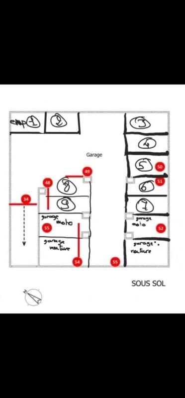 PERPIGNAN Opportunité d'investissement comprenant 2 lots, 1 appart T2, un parking  de 350 m² 4