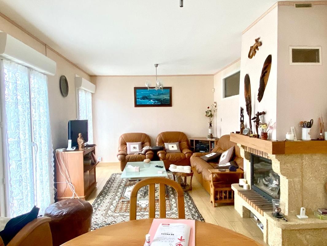 REZE Maison 6 pièce(s) 105 m2 3