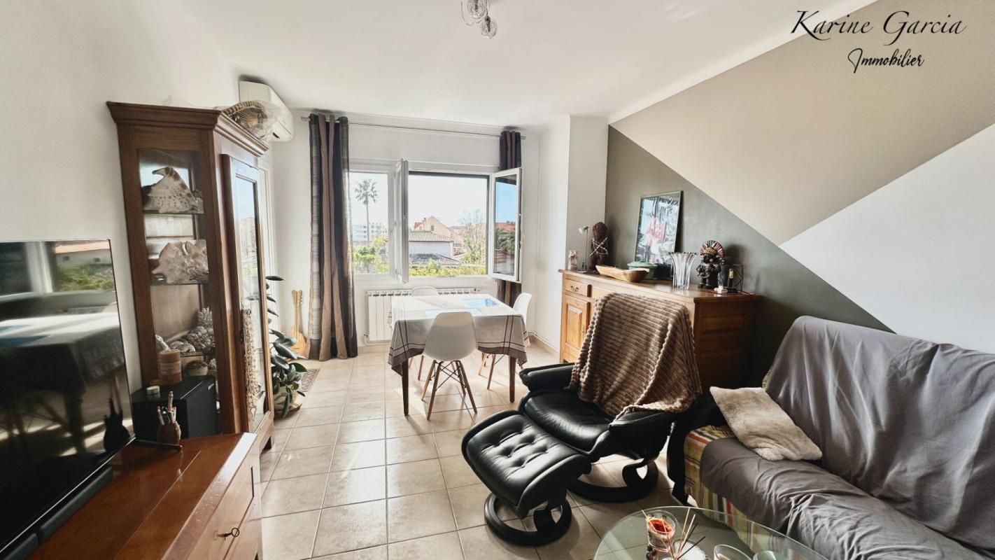 LA SEYNE-SUR-MER CORNICHE DE TAMARIS  - VUE MER - APPARTEMENT DE TYPE 3  - PLACE DE PARKING PRIVATIVE 3