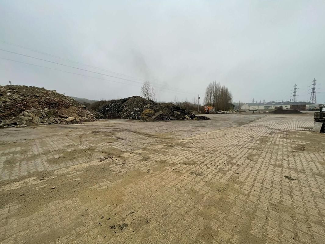 PONT-SAINTE-MAXENCE TERRAIN Industrielle à vendre de 10 000 m2 2