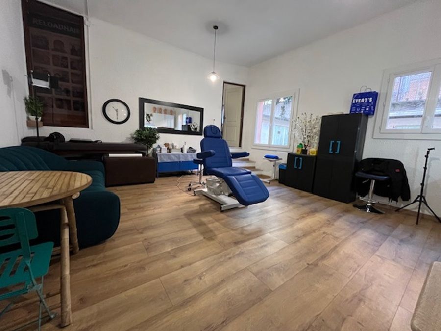 Magnifique appartement T2 de 45 m²  loué 650 charges comprises en rez-de-chaussée en centre ville