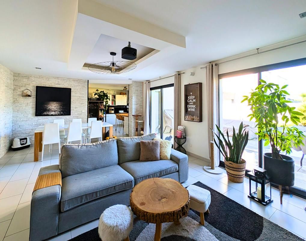 SAINTE-LUCE-SUR-LOIRE Maison Sainte Luce Sur Loire 5 pièces 130 m2 2