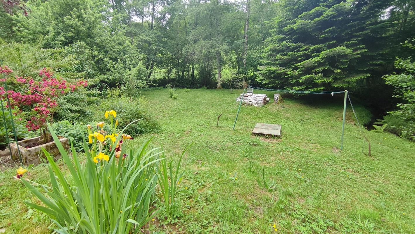 SERANDON Maison de plain pied avec double garage 19160 Sérandon 3