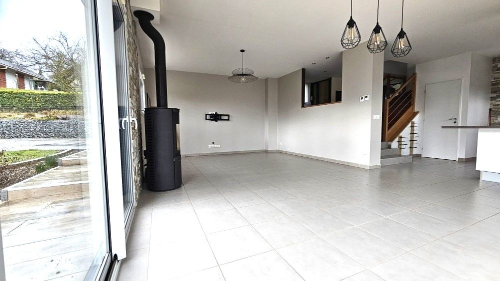 LOVAGNY A LOUER Maison indépendante à Lovagny  de 125 m2 - loyer 2250/mois + 35 /mois provision charges 4