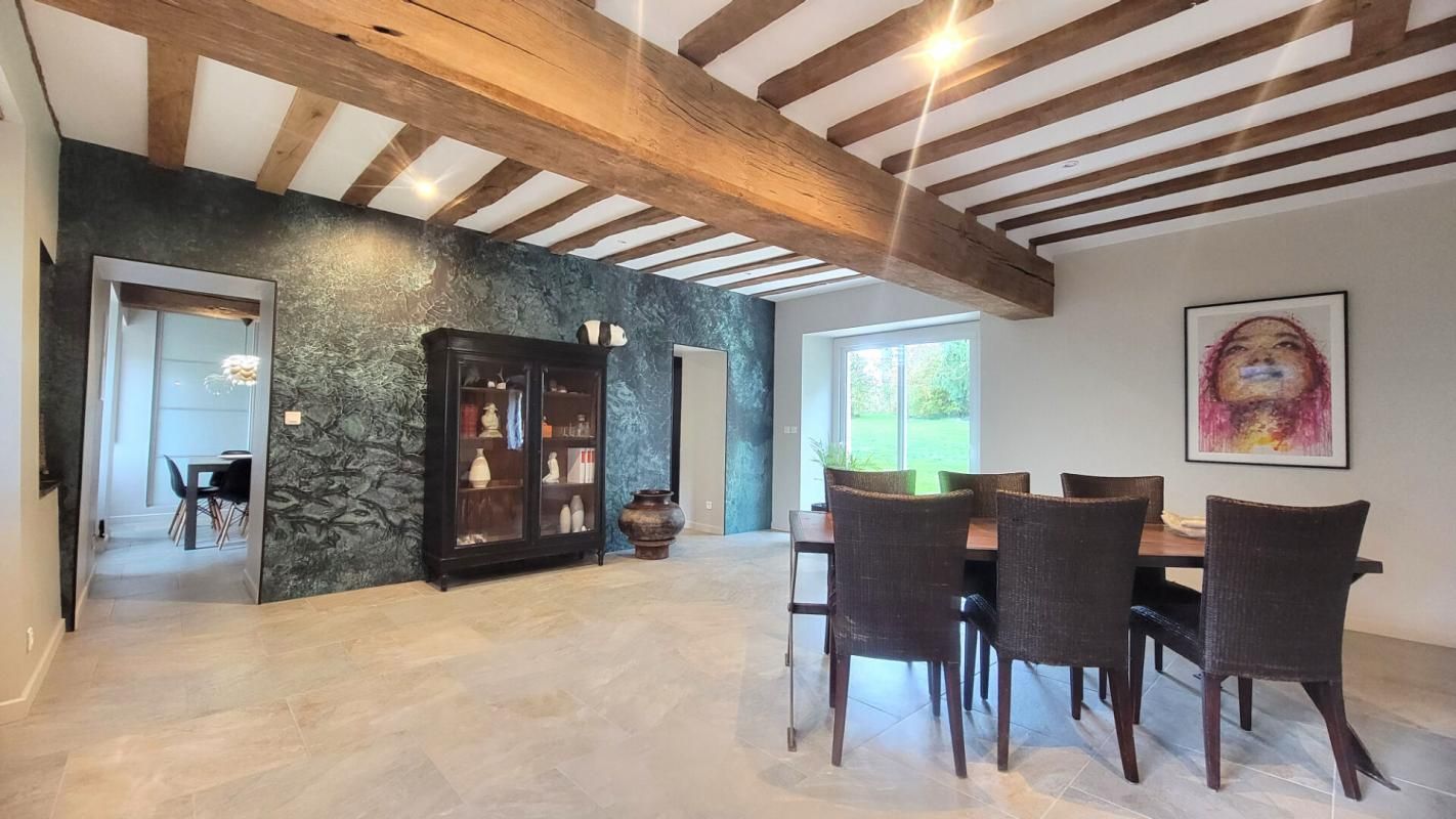 GREZ-NEUVILLE Propriété Grez Neuville 9 pièce(s) 306 m2 4