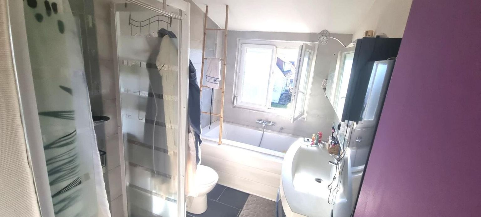 MANDEURE Maison mitoyenne avec beau potentiel extérieur 4