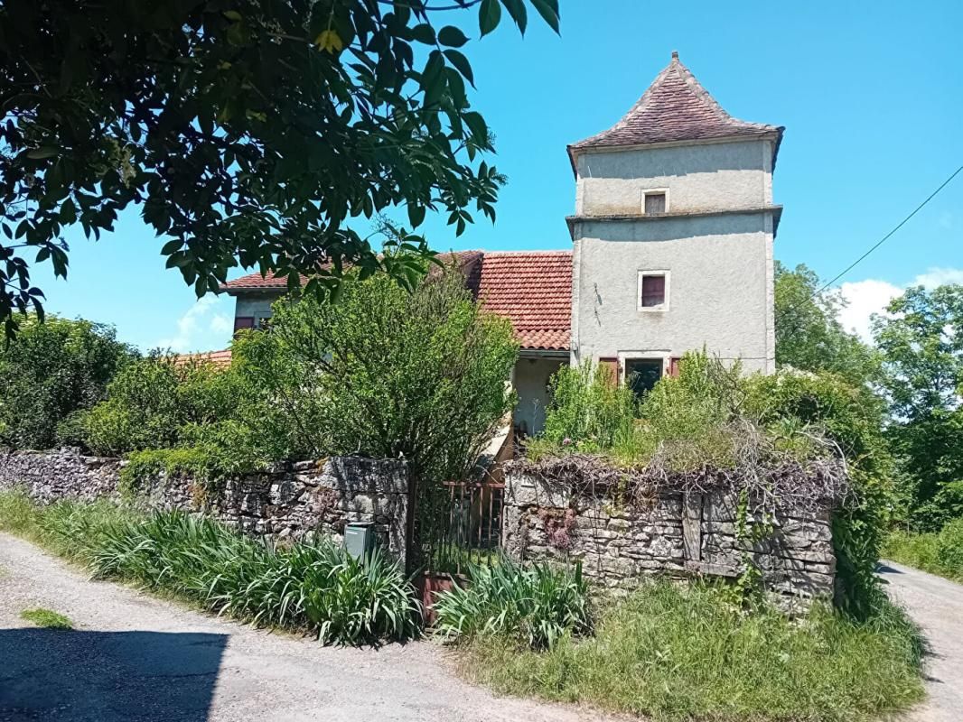 LIMOGNE-EN-QUERCY Maison  6 pièces104 m2 , grange 1