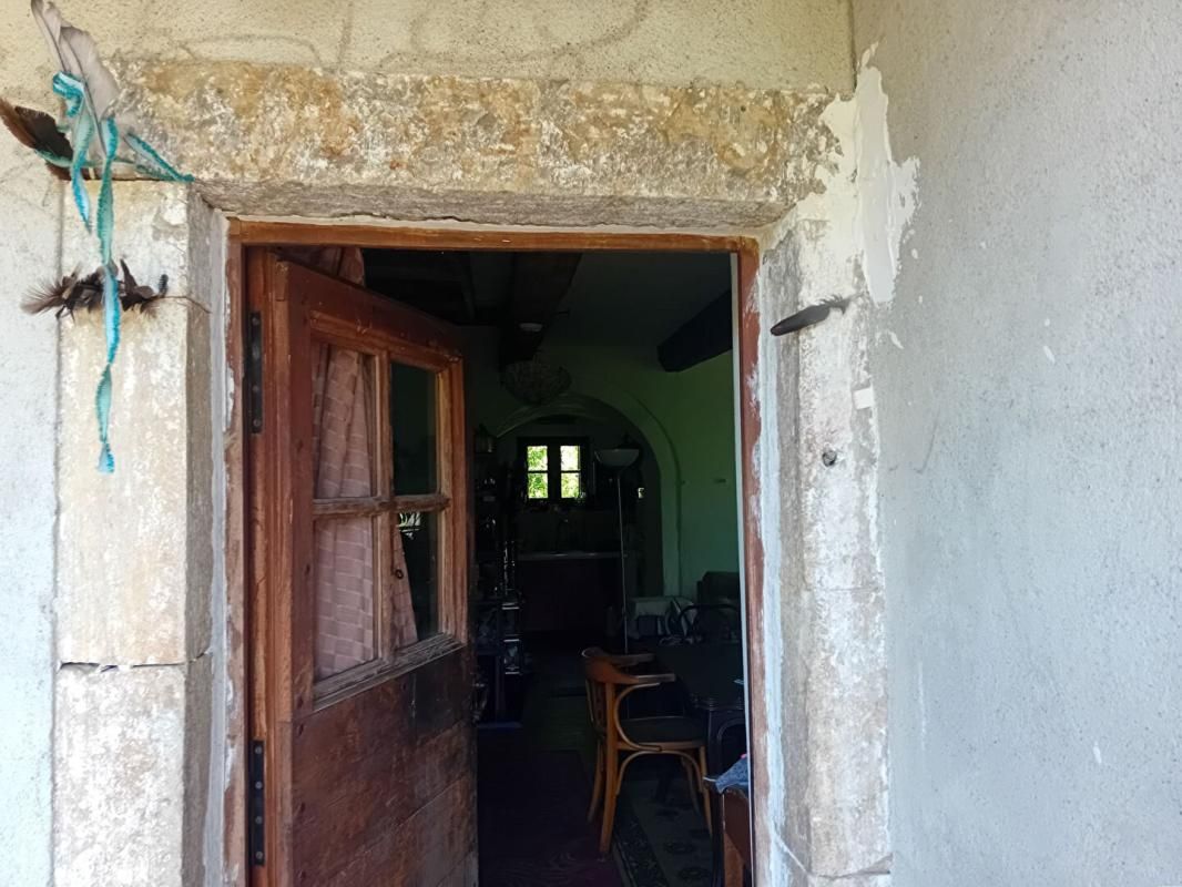 LIMOGNE-EN-QUERCY Maison  6 pièces104 m2 , grange 4