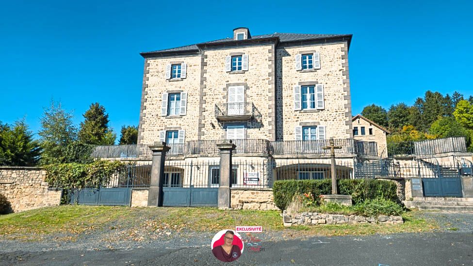 VERNET-LA-VARENNE Hôtel particulier 23 pièces 868 m2 sur parcelle 3000 m² et dépendances 3