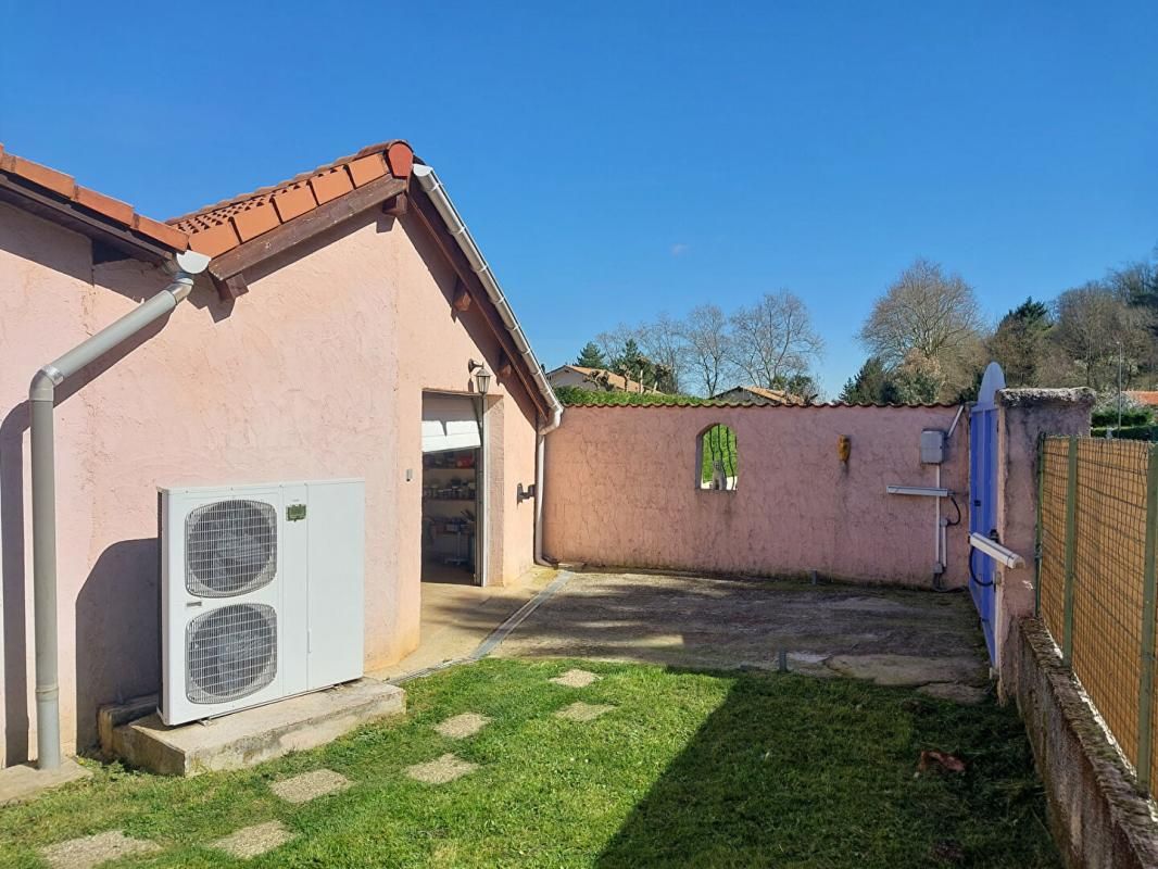 MORAS-EN-VALLOIRE Maison Moras-En-Valloire 4 pièce(s) 185 m2 2