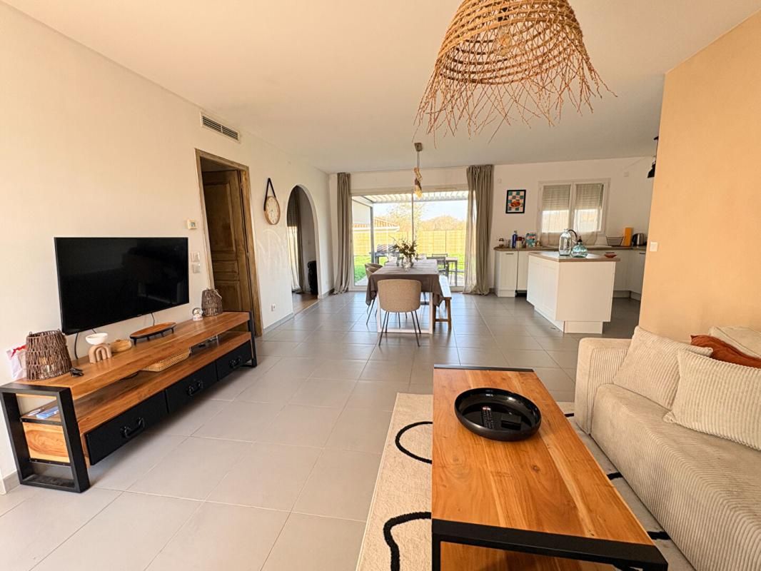 THIL Maison Individuelle de plein pied - 3 Chambres avec Jardin 4