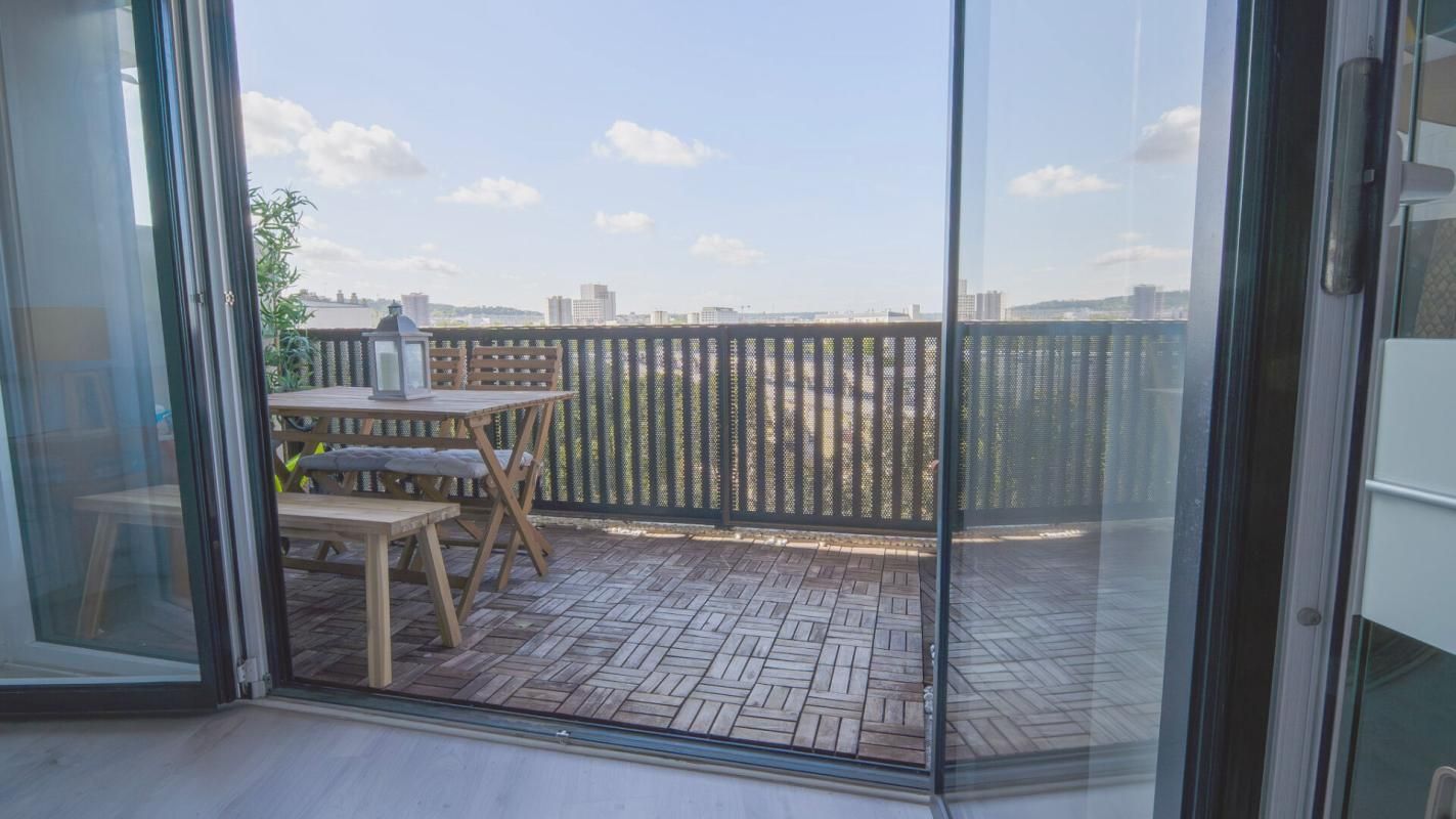 NANTERRE Appartement Nanterre 4 pièce(s) 84.03 m2 avec terrasse et loggia 4