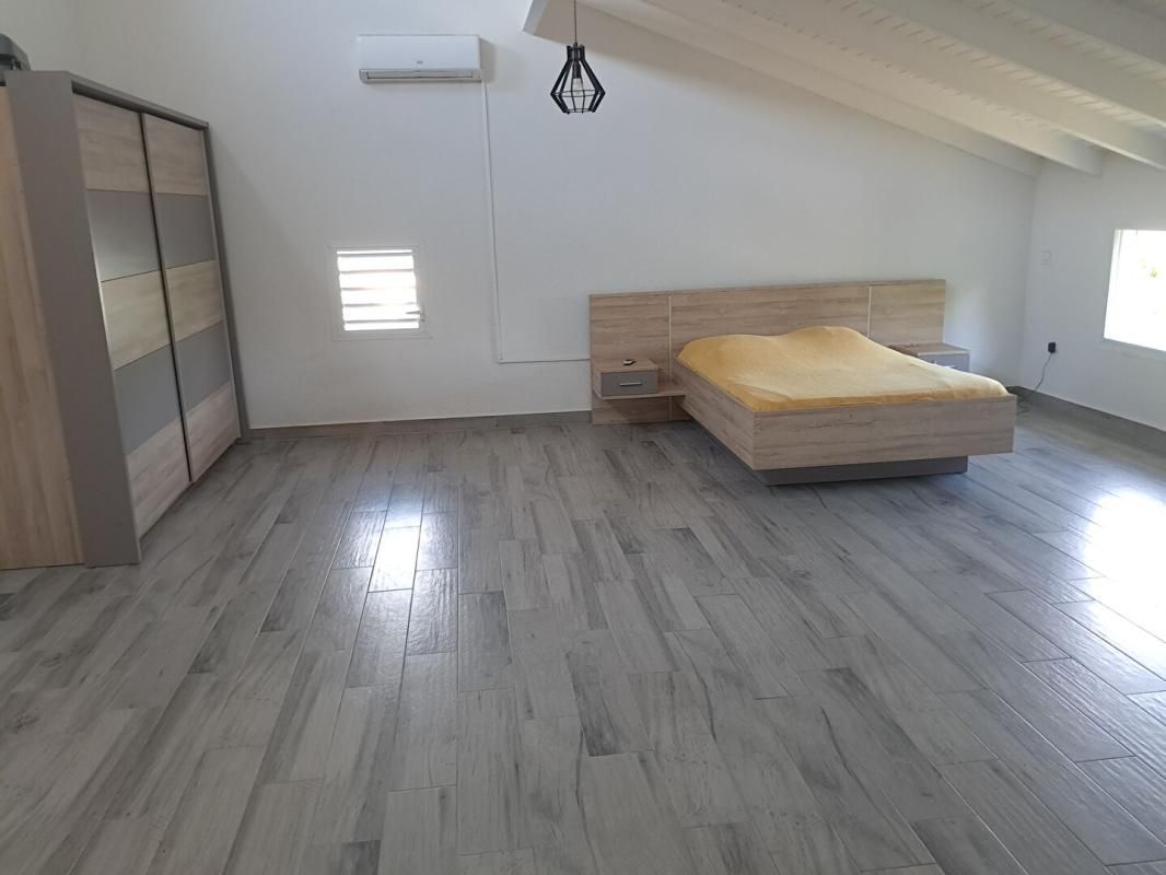 CAPESTERRE-BELLE-EAU Villa 5 pièces 162 m² ? 4 chambres ? Terrain 524 m² ? Capesterre-Belle-Eau (Les Flamboyants) 4