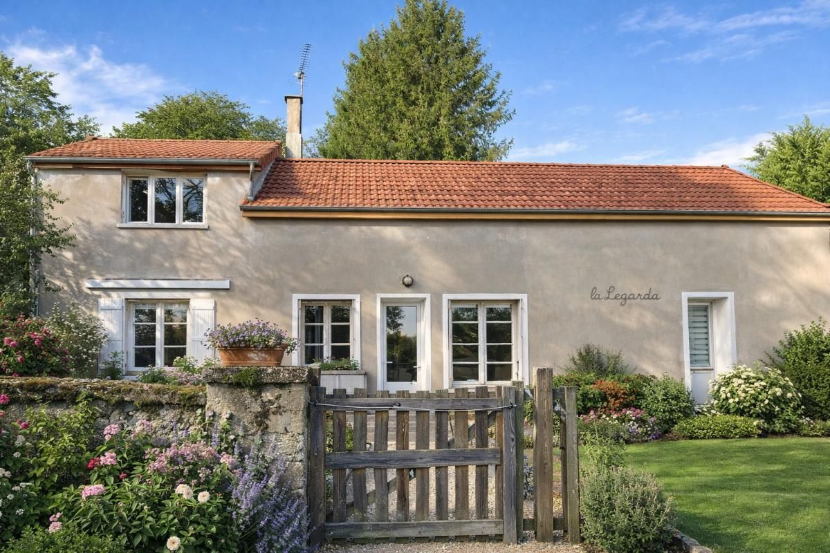 BRASSY Maison Brassy 6 pièce(s) 140 m2 1