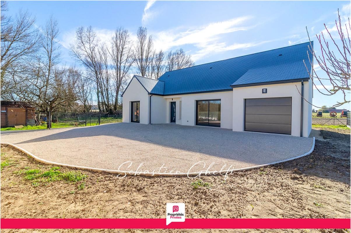 CONTRES CONTRES- belle maison de plain-pied avec 3 chambres-cellier-garage 2