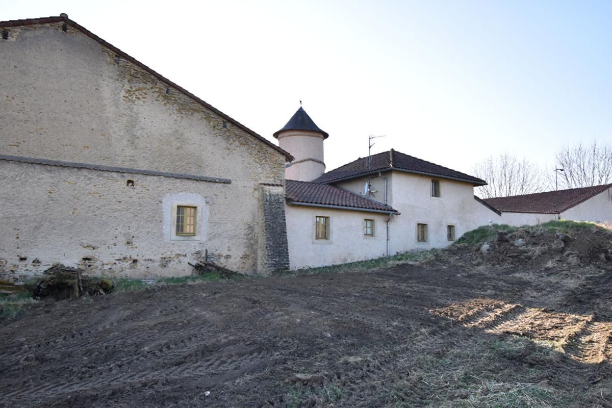 LABRY Corps de ferme 14 pièce(s) 1260 m2 3
