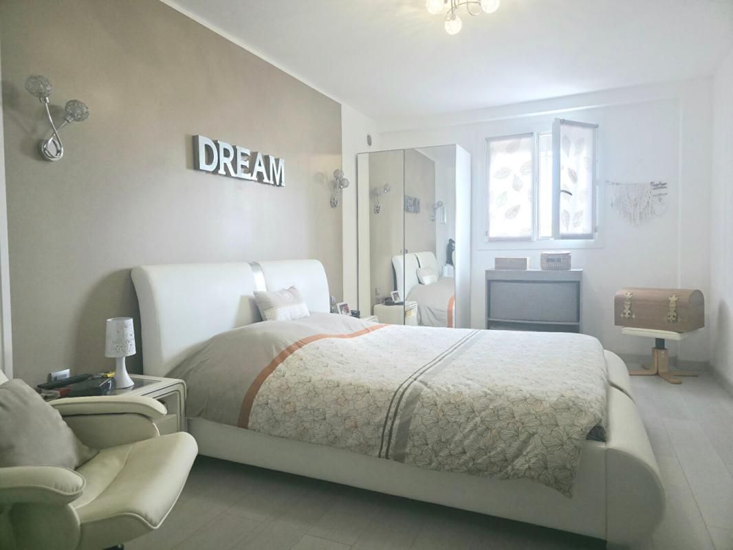 LA SEYNE-SUR-MER Propriété d'Exception avec Vue Mer Panoramique  262 m² de Prestige à La Seyne-sur-Mer 4