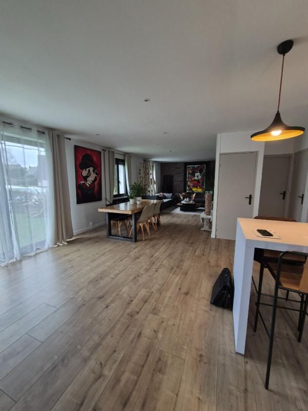 HENNEBONT Belle maison  de 118 m2 sur terrain de 500m2 - 4 chambres - Sous-sol complet - Quartier calme  - Maison isolée par l'extérieur 4