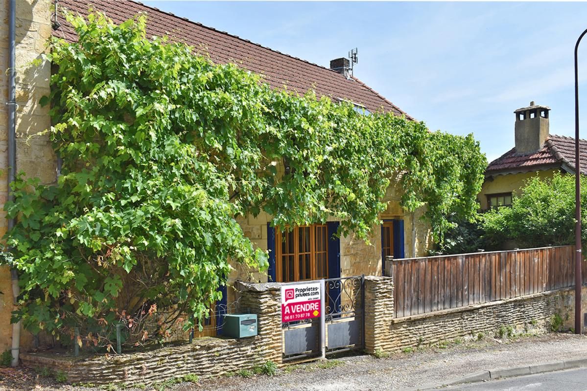 SALIGNAC-EYVIGUES Maison Salignac Eyvignes 6 pièce(s) 130 m2 1