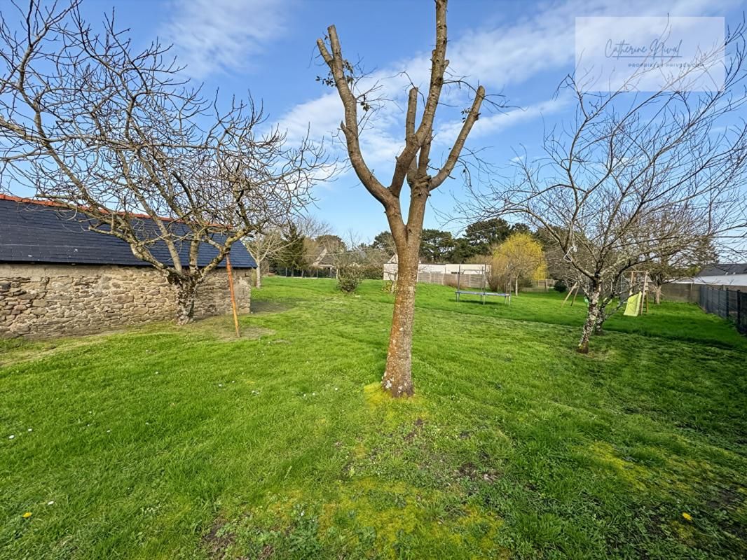 GUERANDE Maison familiale divisée en 2 habitations  260 m² .Terrain 2 700 m² .Guérande 2
