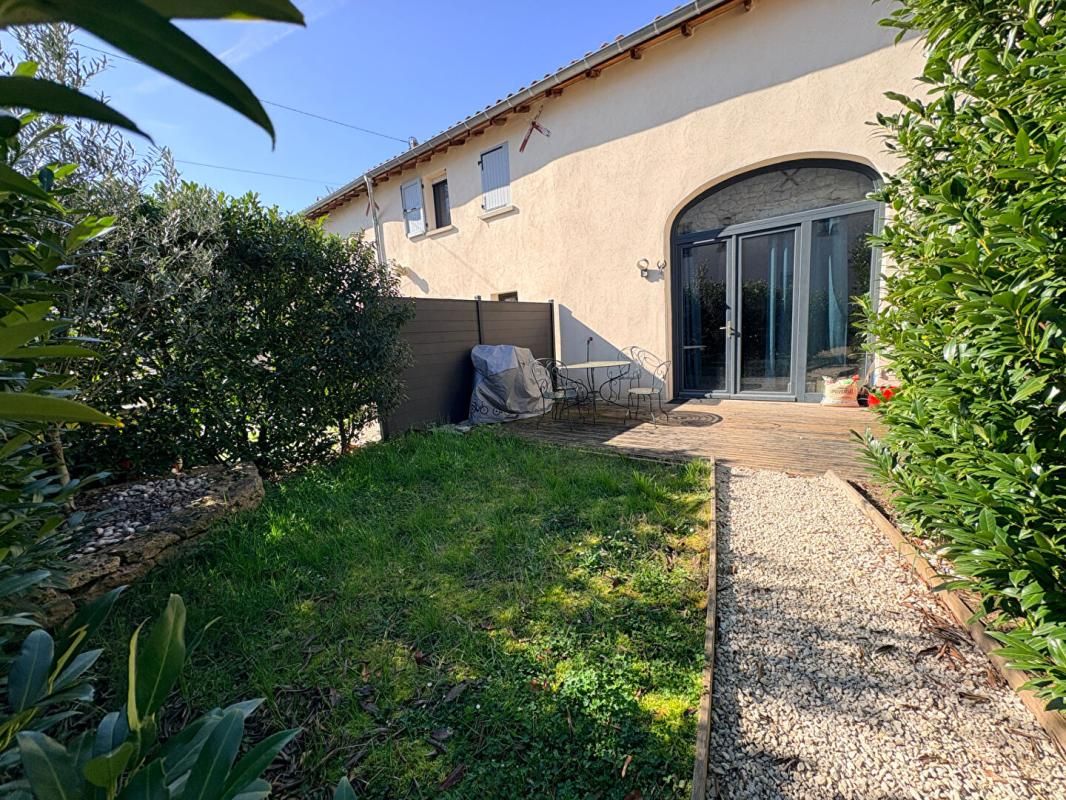 Appartement 3 pièces en duplex avec jardin