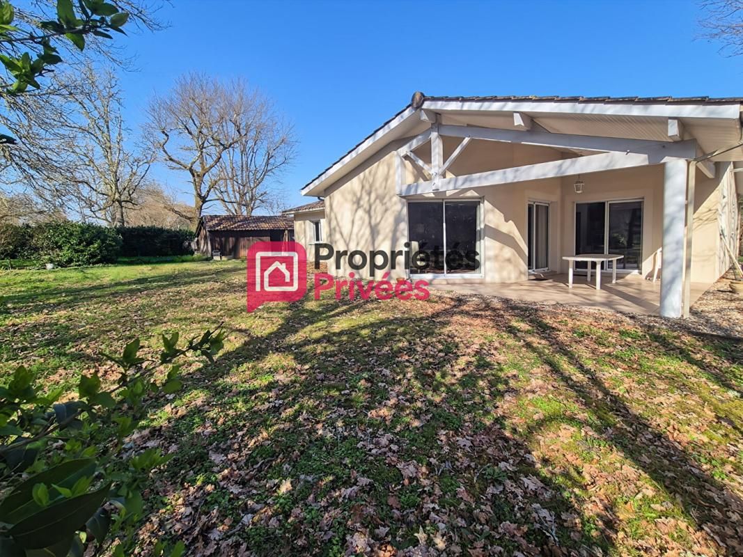 BAZAS Maison de plain-pied 140 m² ,6 pièces, garage, dépendance et jardin 3