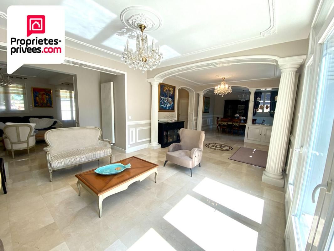 MONTMORENCY Demeure de prestige Montmorency 264 m2 4