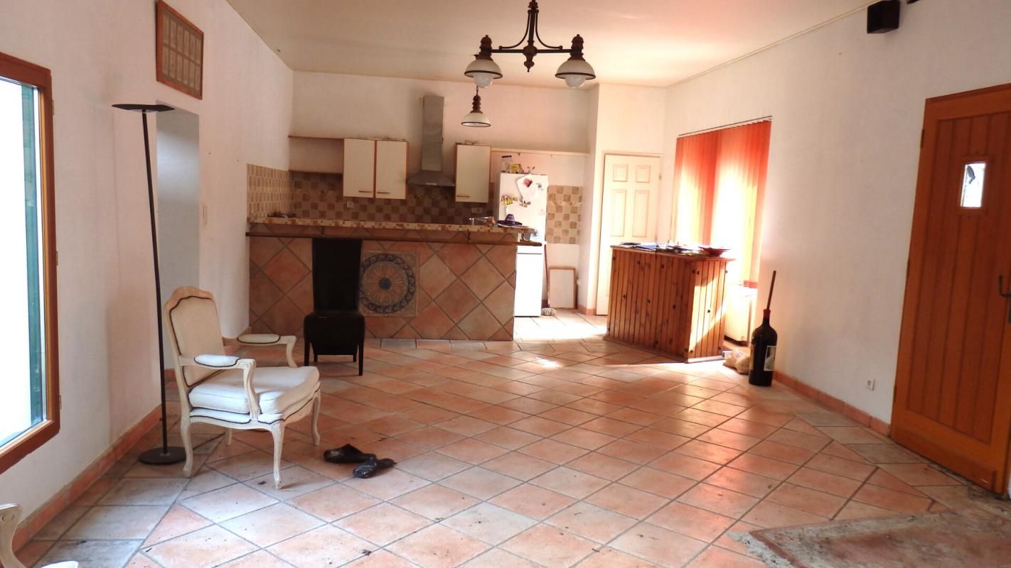 GUINGAMP Maison Guingamp 8 pièce(s) 200 m2 2