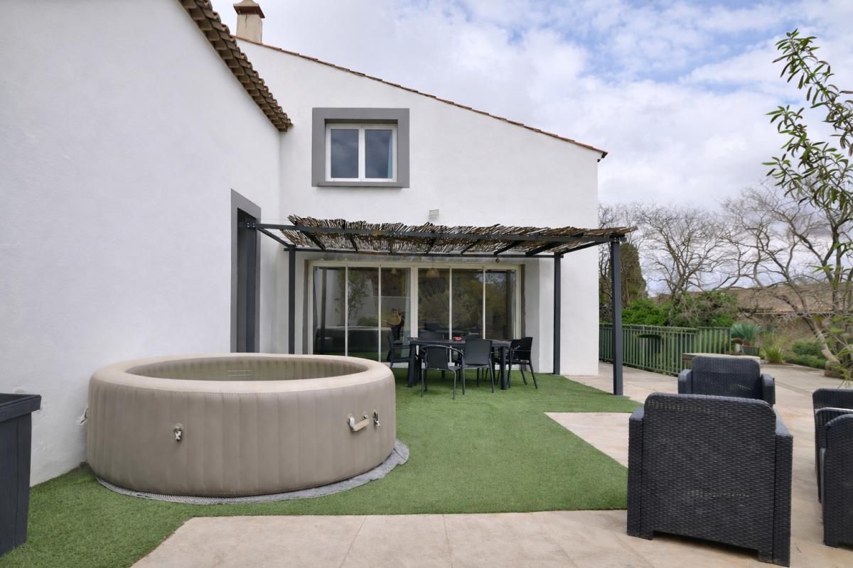 NARBONNE Maison Narbonne 7 pièce(s) 218 m2 4