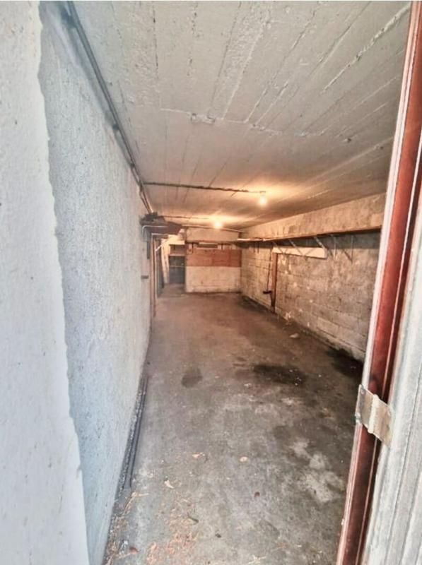 PERPIGNAN Grand garage de 27 m² accessible facilement et dans un secteur calme et sécurisé 2