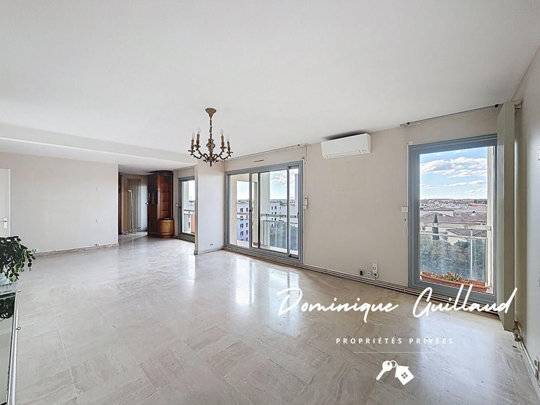 NIMES Nîmes-Notre Dame-Appartement 5 pièces 120 m2 avec loggia balcon terrasse 21 m² / Garage / 2 parkings /Cave 2