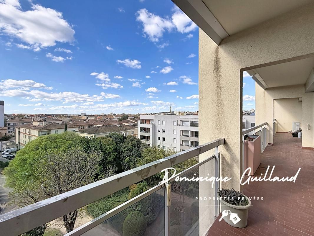 NIMES Nîmes-Notre Dame-Appartement 5 pièces 120 m2 avec loggia balcon terrasse 21 m² / Garage / 2 parkings /Cave 4