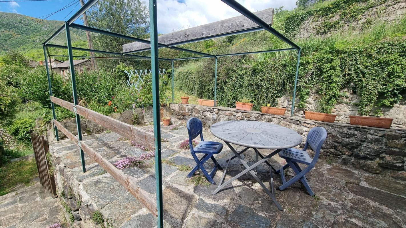 SABLIERES Maison de hameau en pierre au calme 4