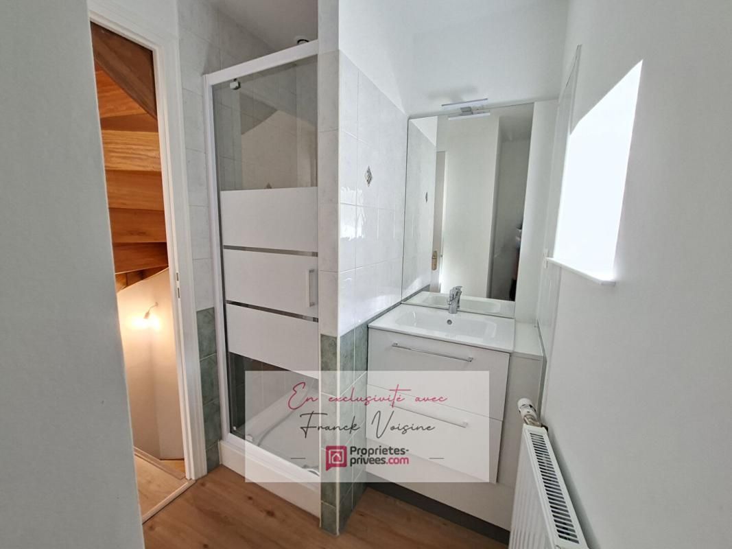 LES HERBIERS A VENDRE en Exclusivité aux Herbiers, Maison de centre-ville de 51 m2 env avec 2 chambres 4